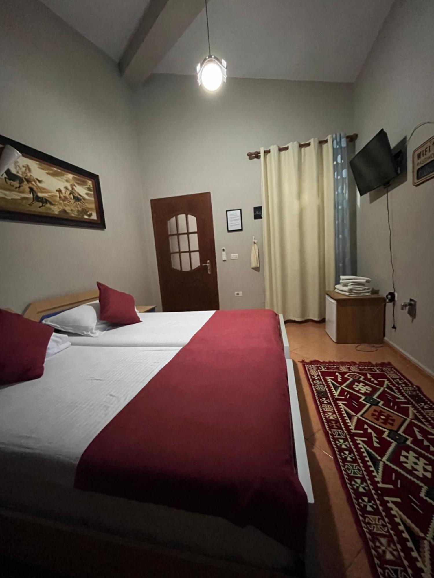 Rooms Emiliano Castle Of Kruja Exterior foto