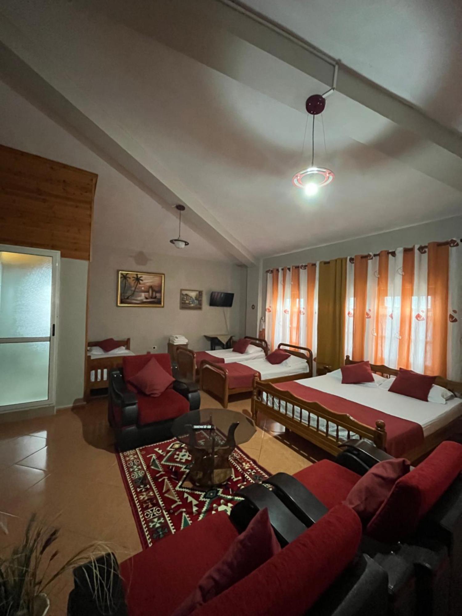 Rooms Emiliano Castle Of Kruja Exterior foto