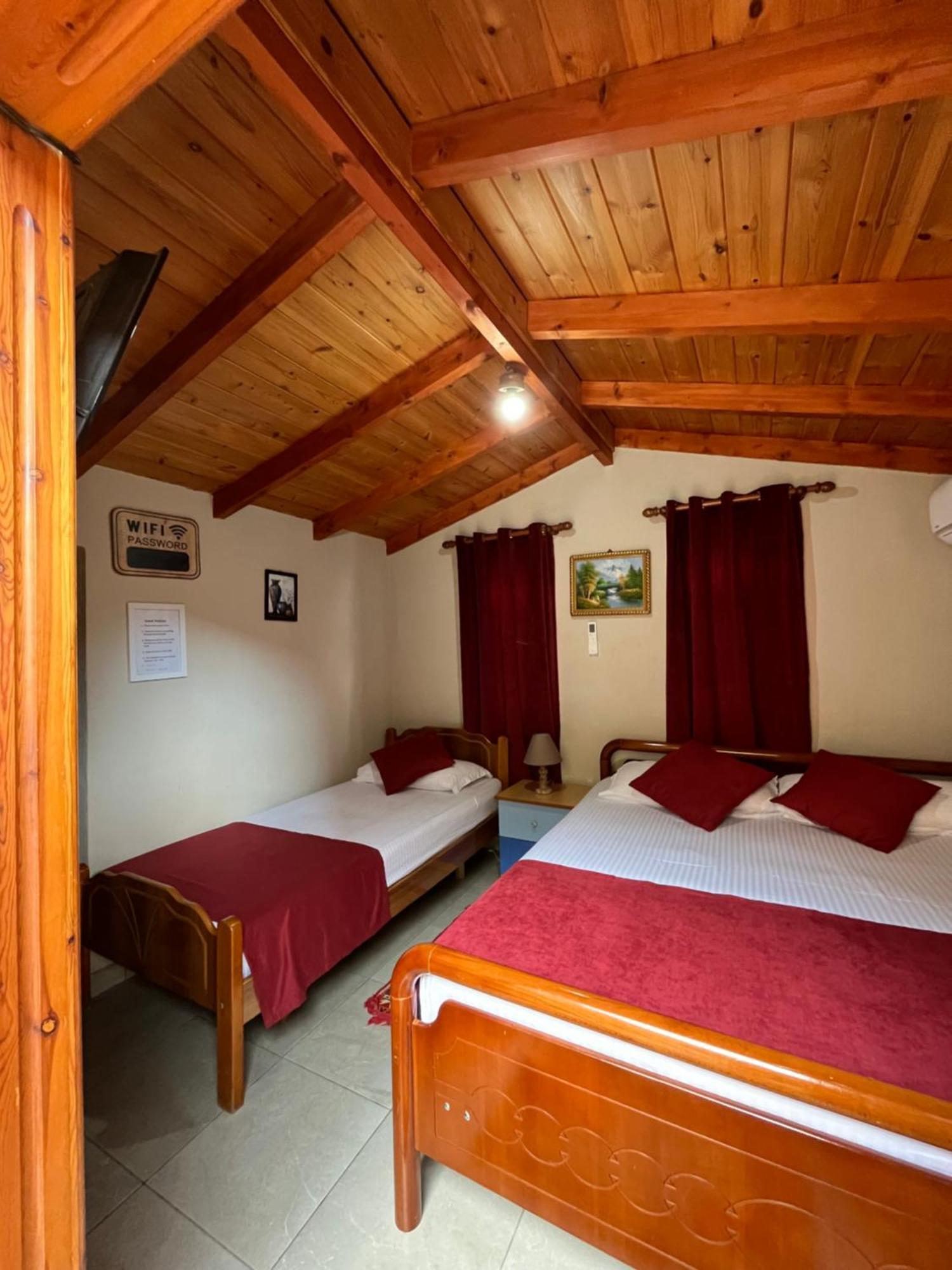 Rooms Emiliano Castle Of Kruja Exterior foto