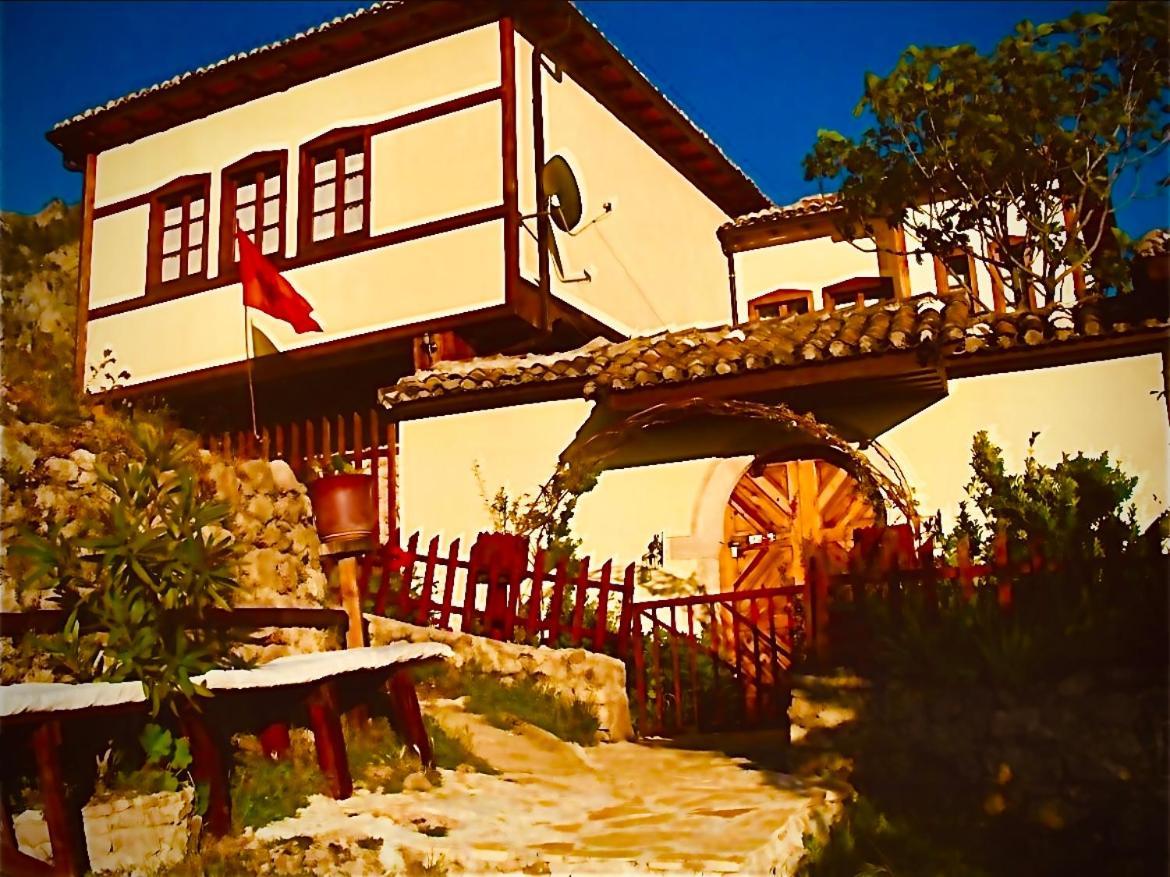 Rooms Emiliano Castle Of Kruja Quarto foto